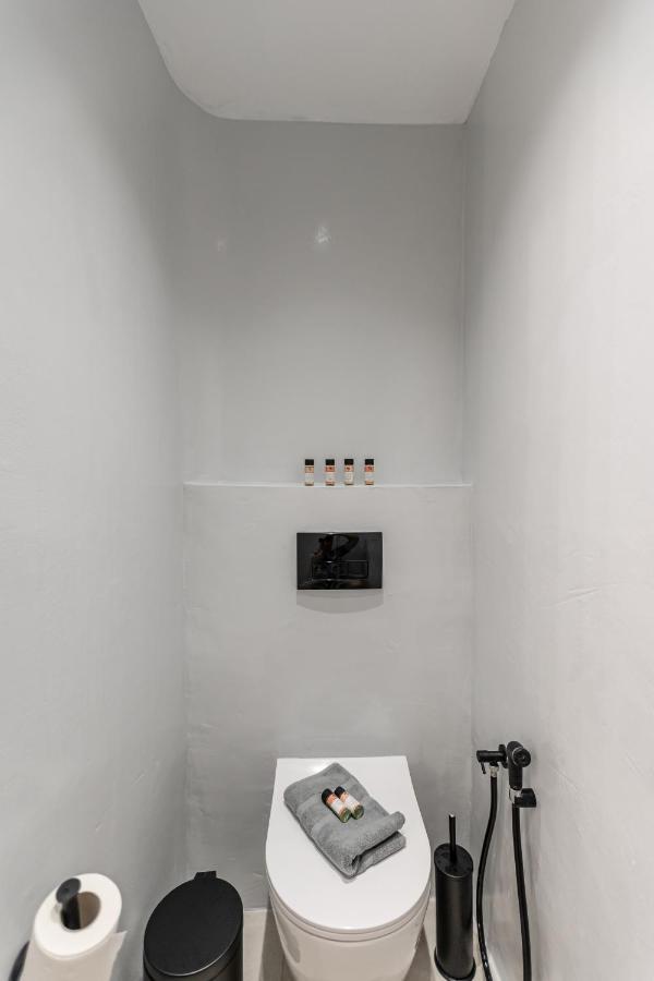 Heavenly Suites & Studios Naxos City エクステリア 写真