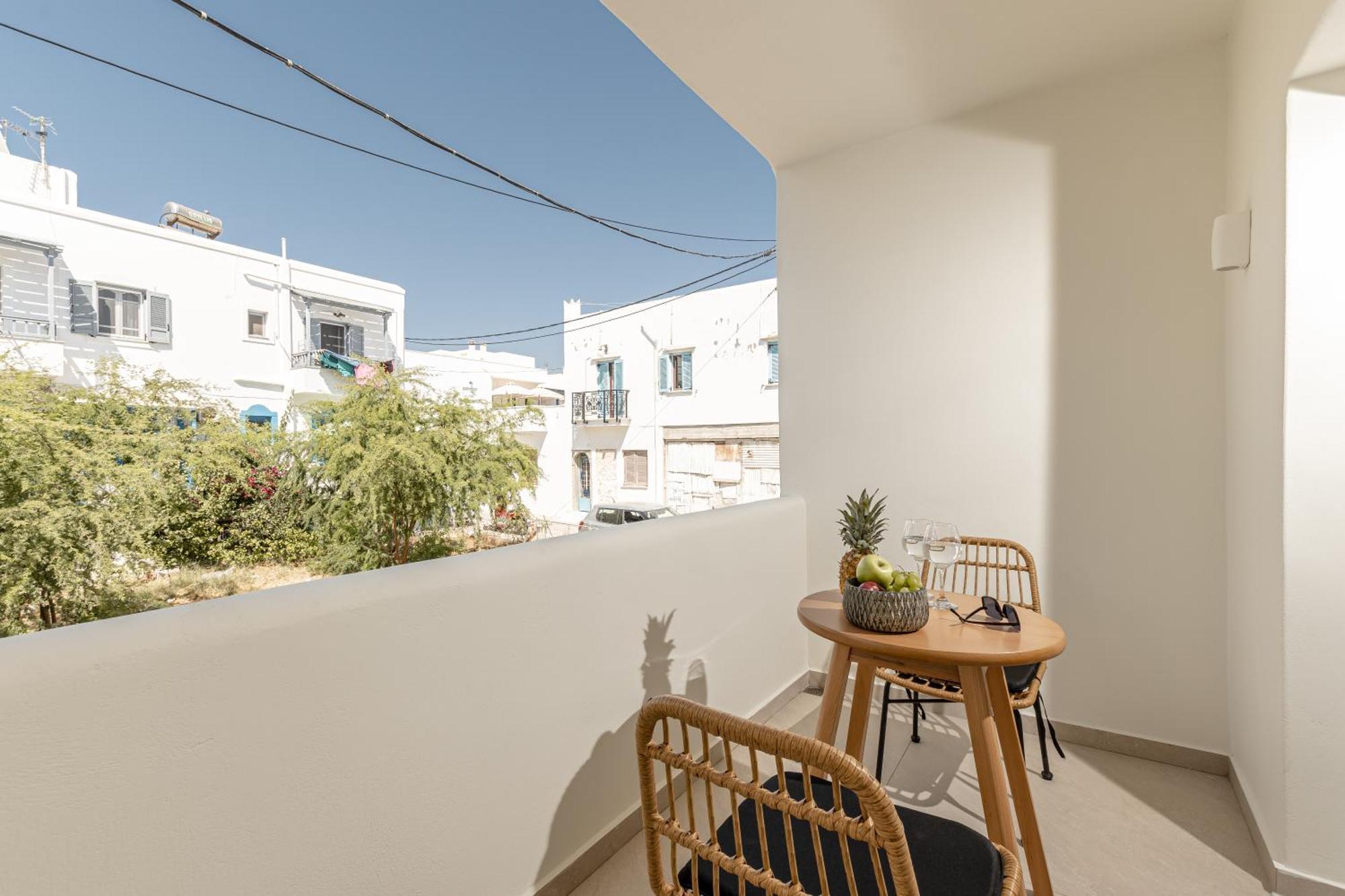 Heavenly Suites & Studios Naxos City エクステリア 写真